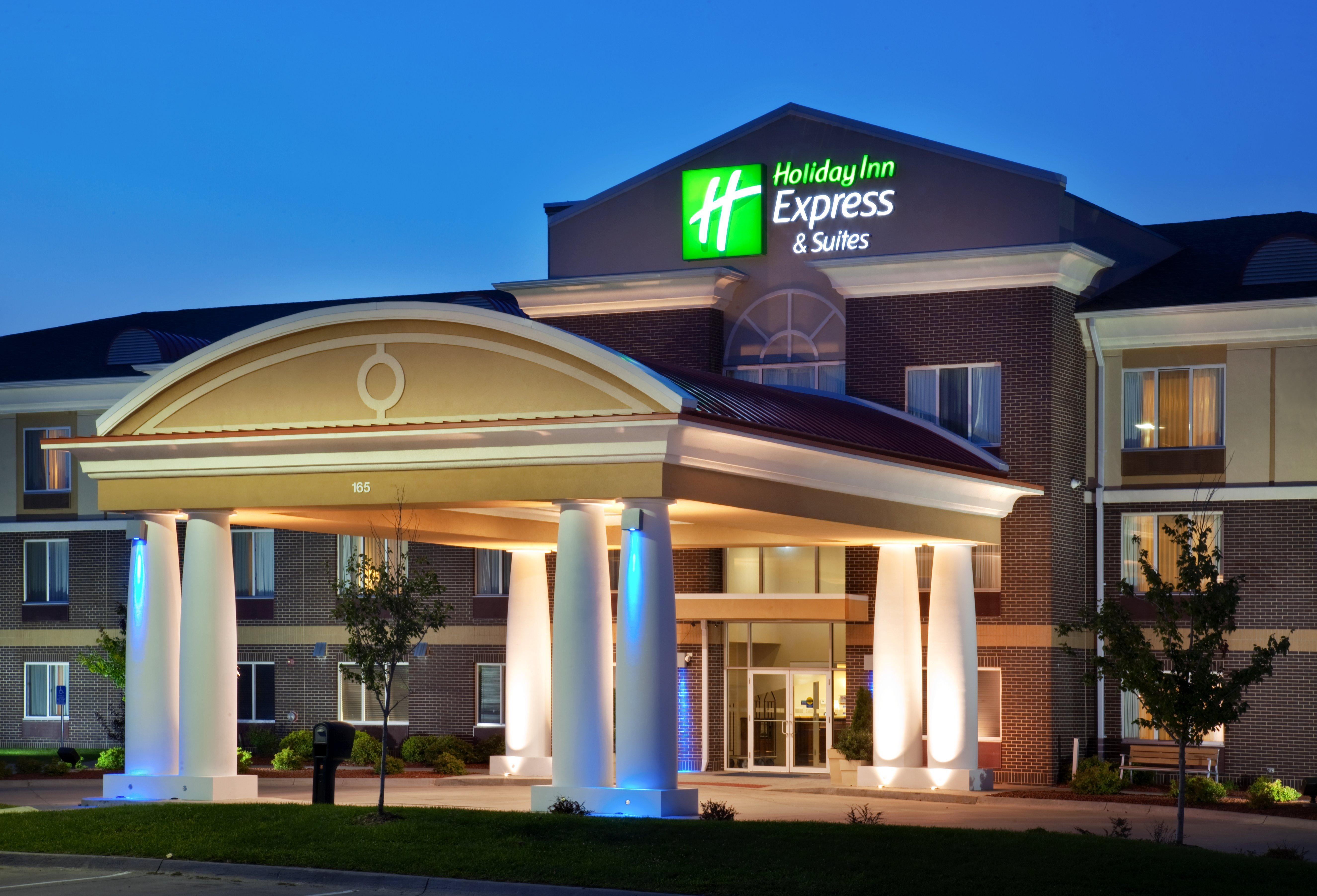 Holiday Inn Express Hotel & Suites Altoona-Des Moines, An Ihg Hotel Exterior photo
